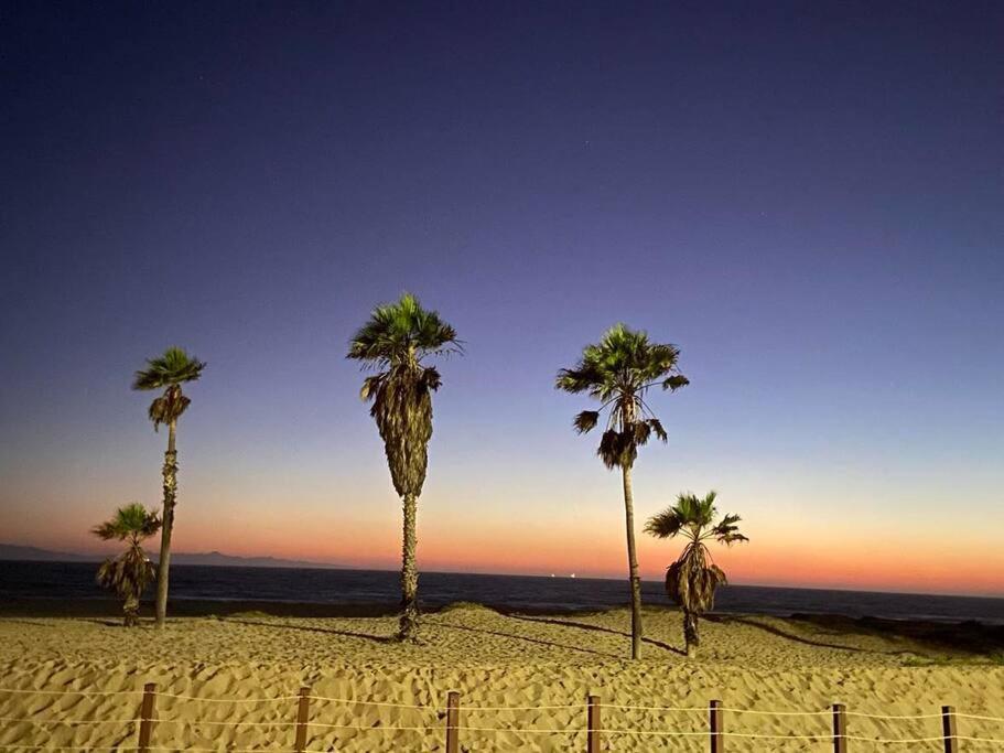 Gateway To Oxnard Beach 외부 사진